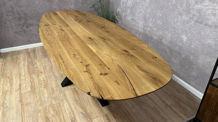 TI.301 | 300x120 cm | Eiche Oval